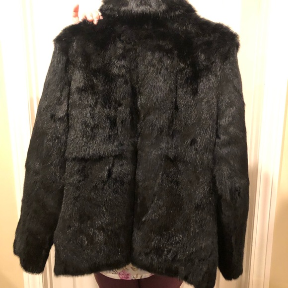 Black sport length Fur Coat. Nice medium weight! - Picture 2 of 5